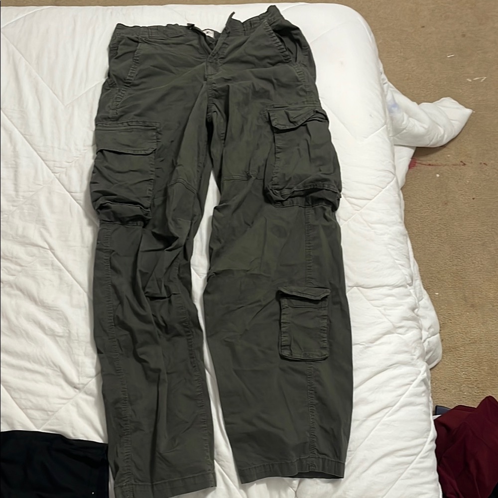 Garage Women's Olive Wide Leg Cargo Pants